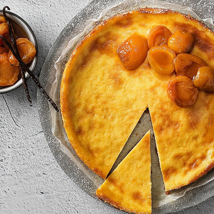 Cheesecake avec une compote d’abricots